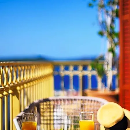 Blue Sky House Hotel 4*