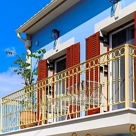Blue Sky House Szálloda 4*